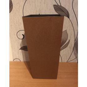 Barna kocka betétes kaspó