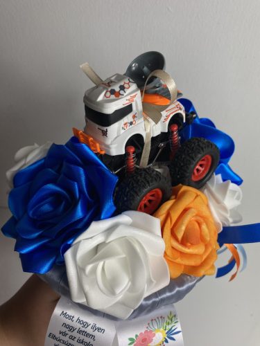 Figurás csokor