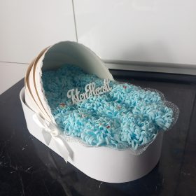 Babaköszöntő virágbox kék virággal